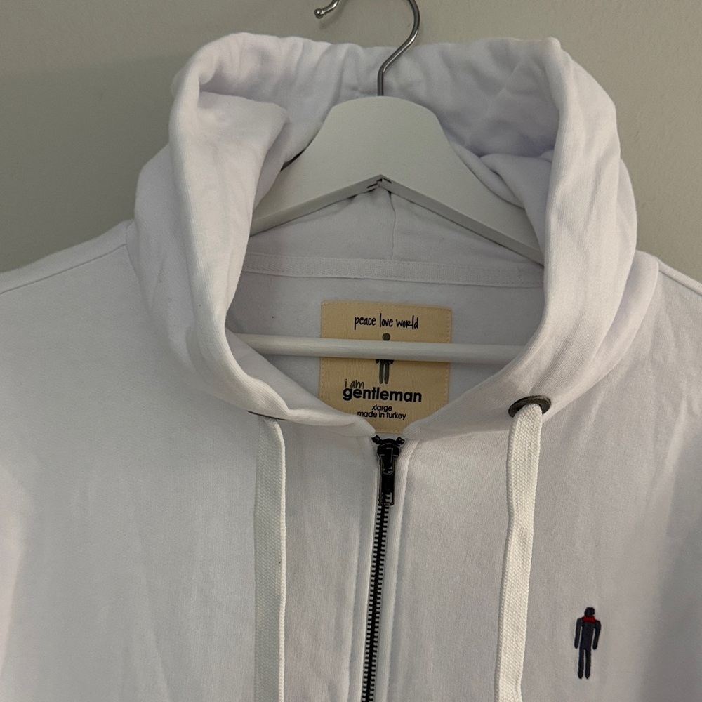 Peace Love World I Am GentlemanMen‎ XL White Hoodie Embroidered Detail ZipUp